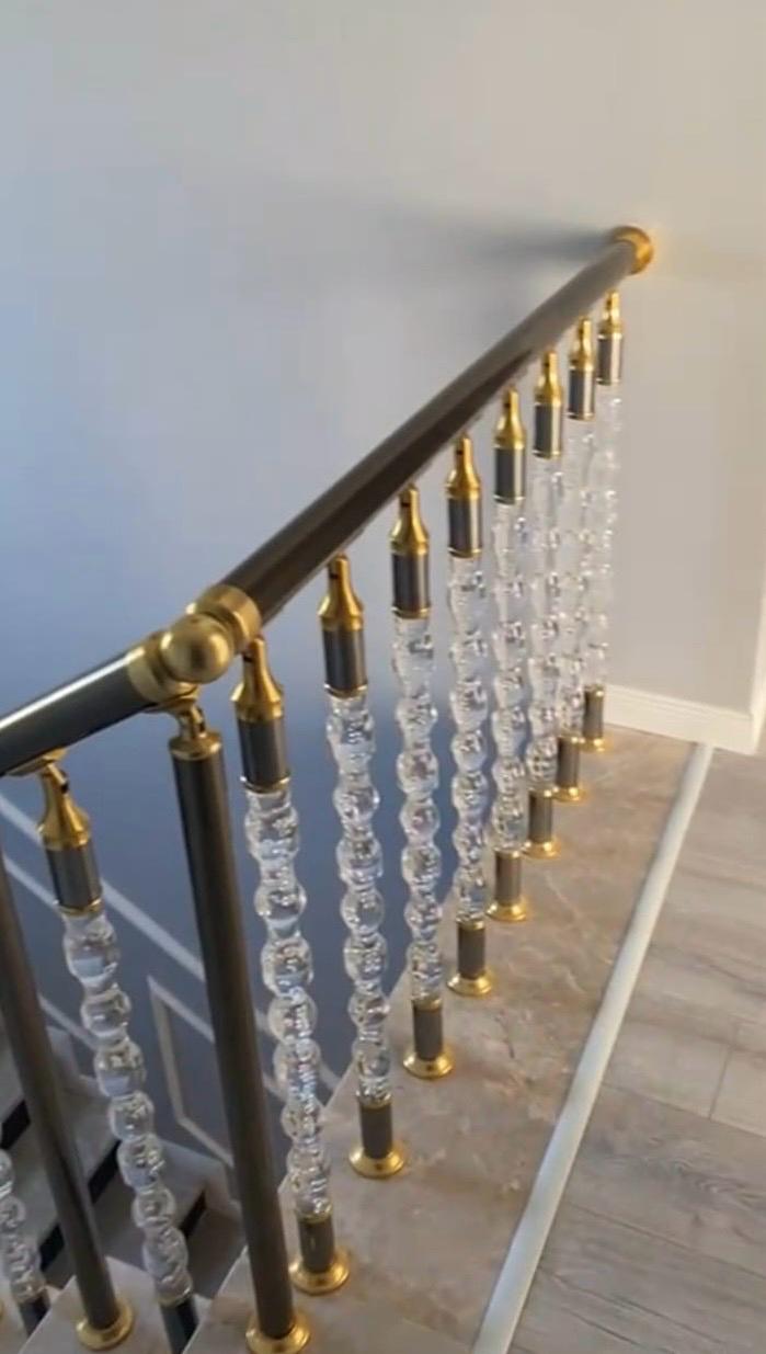 Merdiven pleksi korkuluk 13